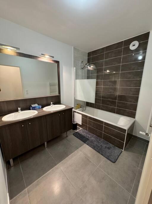 Luxueux 5 Pc, Jacuzzi, Rooftop, Terrasse, Clim Μονπελιέ Εξωτερικό φωτογραφία